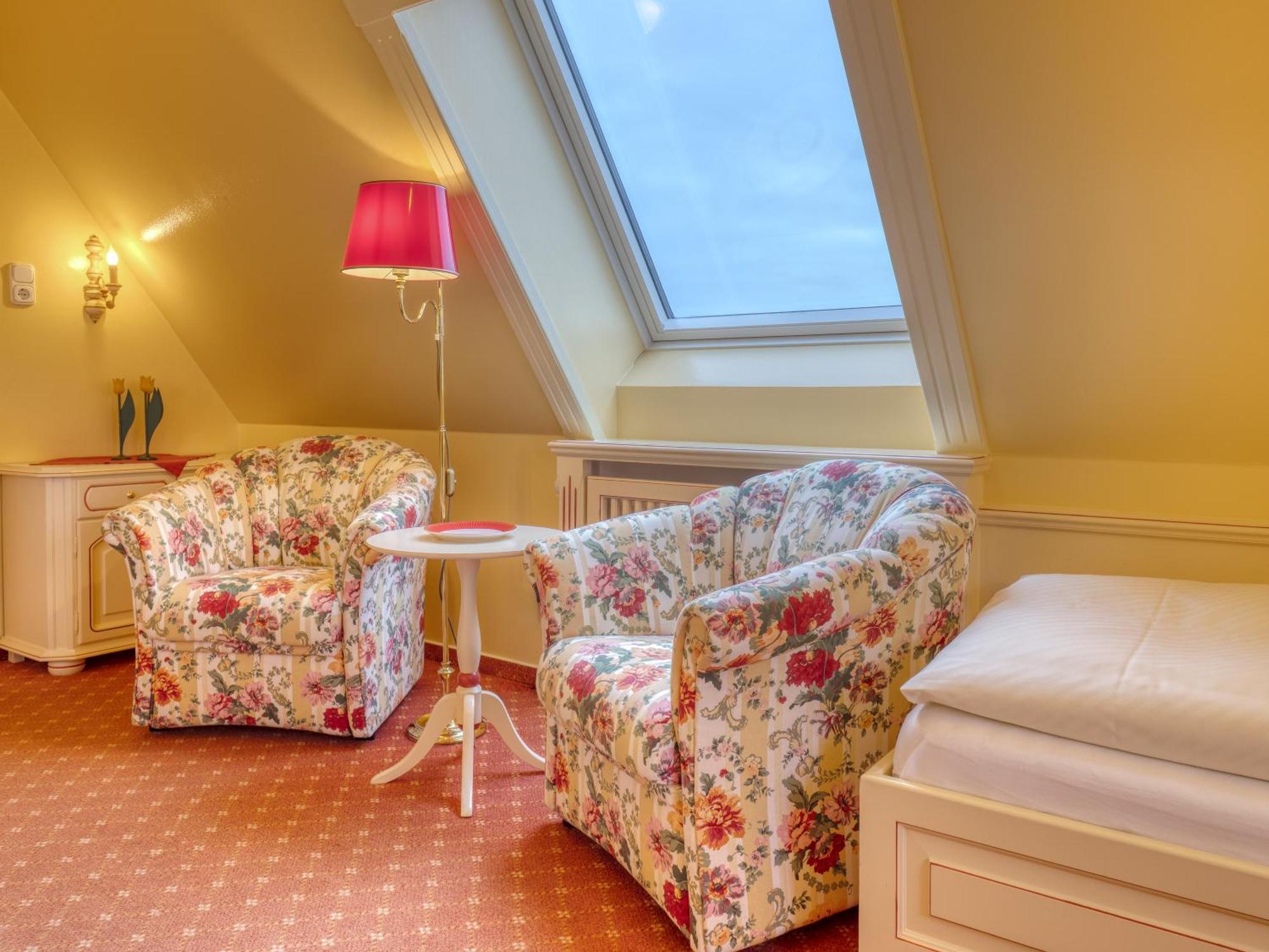 Hotel Wiesbaden Wenningstedt-Braderup Bagian luar foto