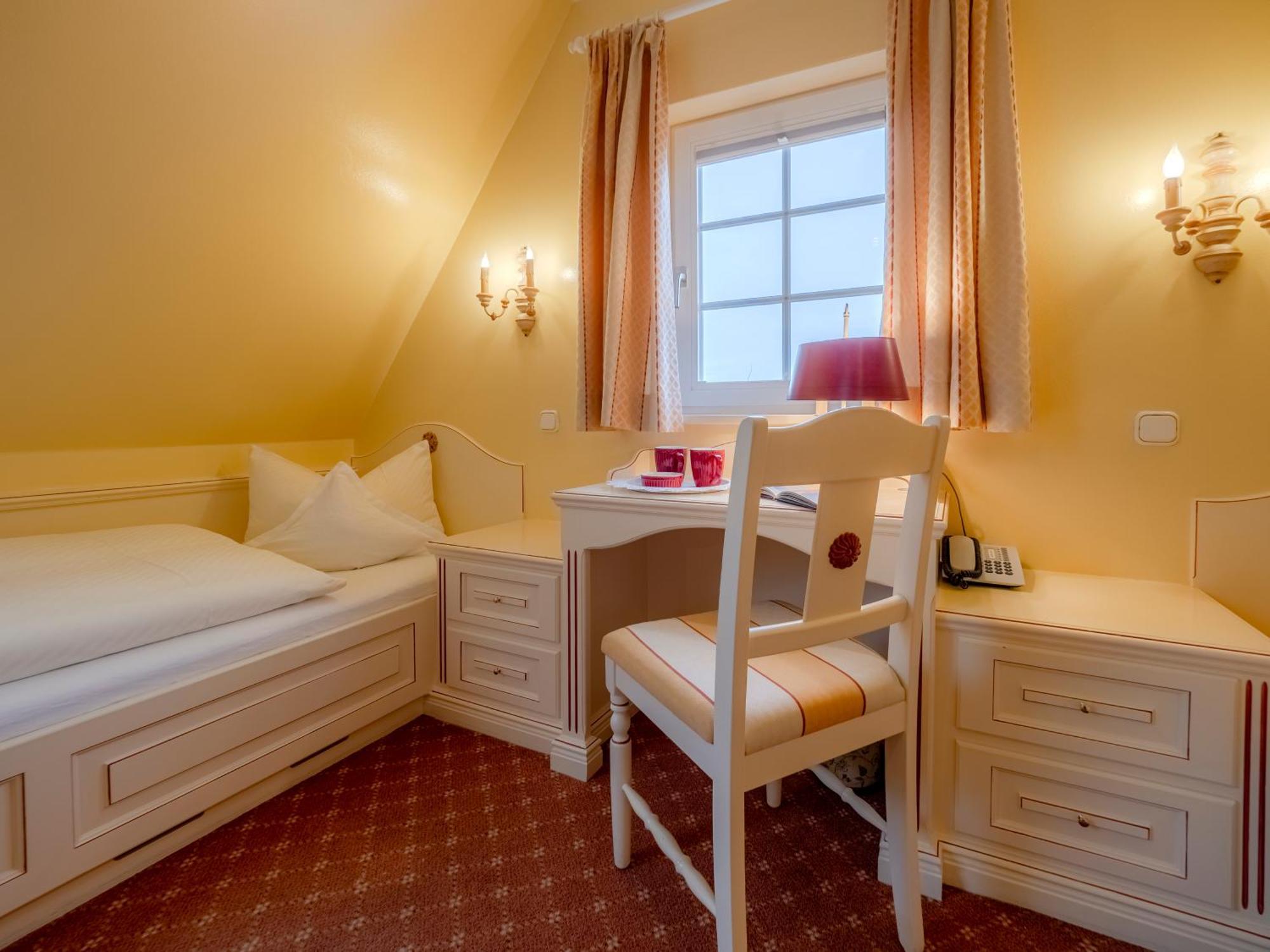 Hotel Wiesbaden Wenningstedt-Braderup Bagian luar foto