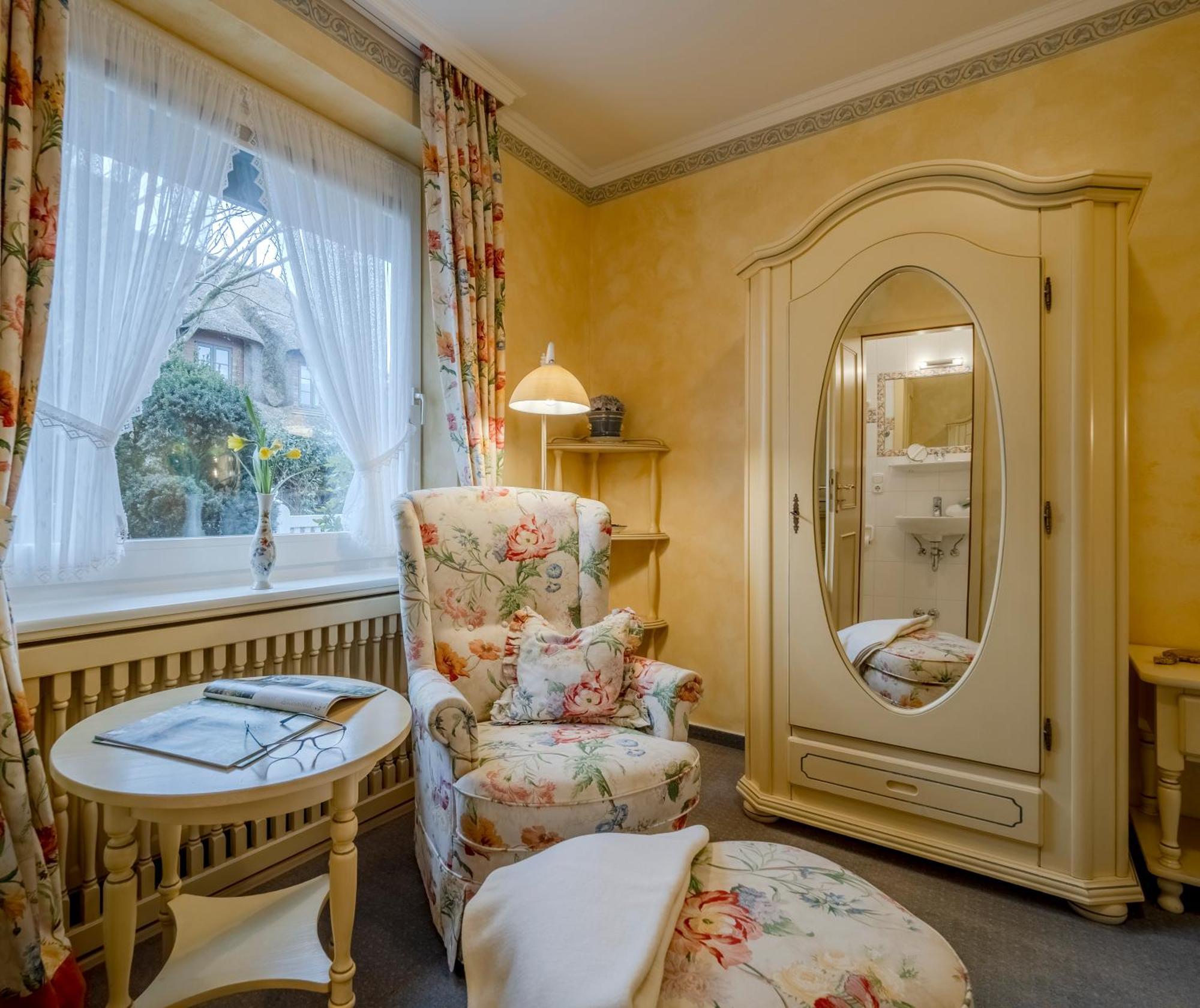 Hotel Wiesbaden Wenningstedt-Braderup Bagian luar foto