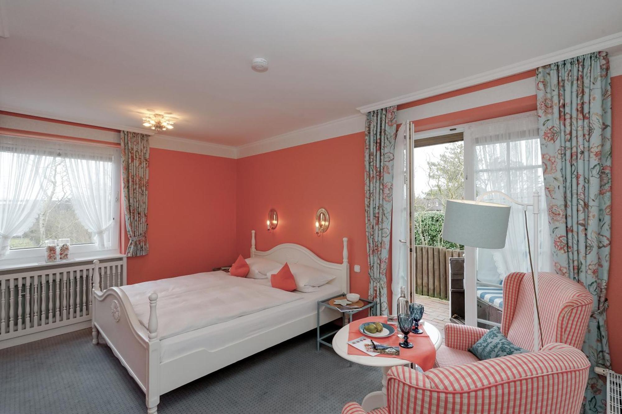 Hotel Wiesbaden Wenningstedt-Braderup Bagian luar foto