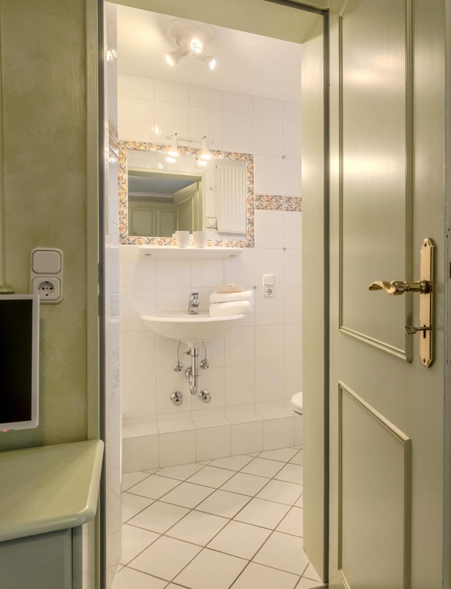 Hotel Wiesbaden Wenningstedt-Braderup Bagian luar foto